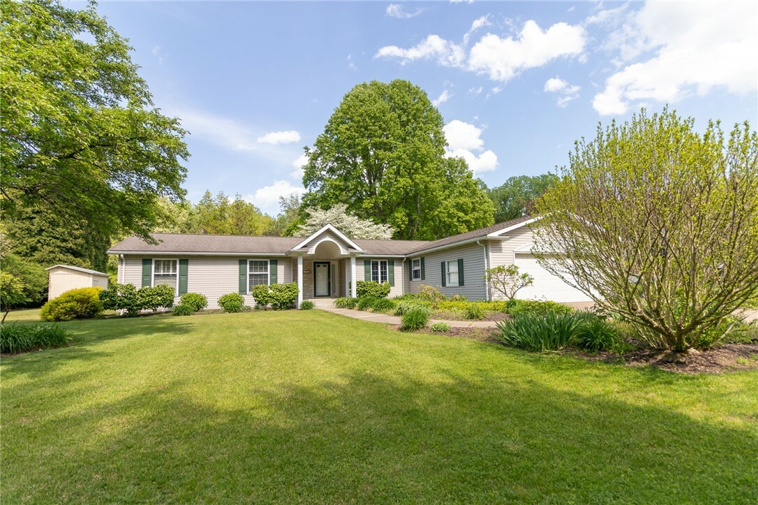 Property Photo: 1751 Pinewood Drive PA 16415