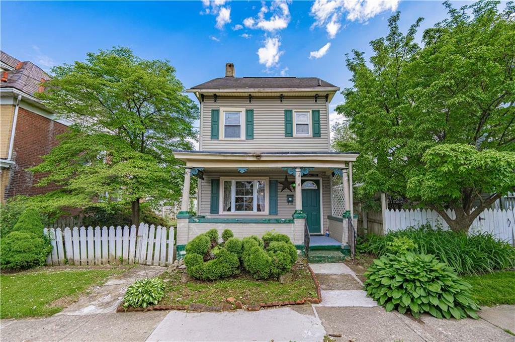 Property Photo:  834 West Grant Street  PA 18042 