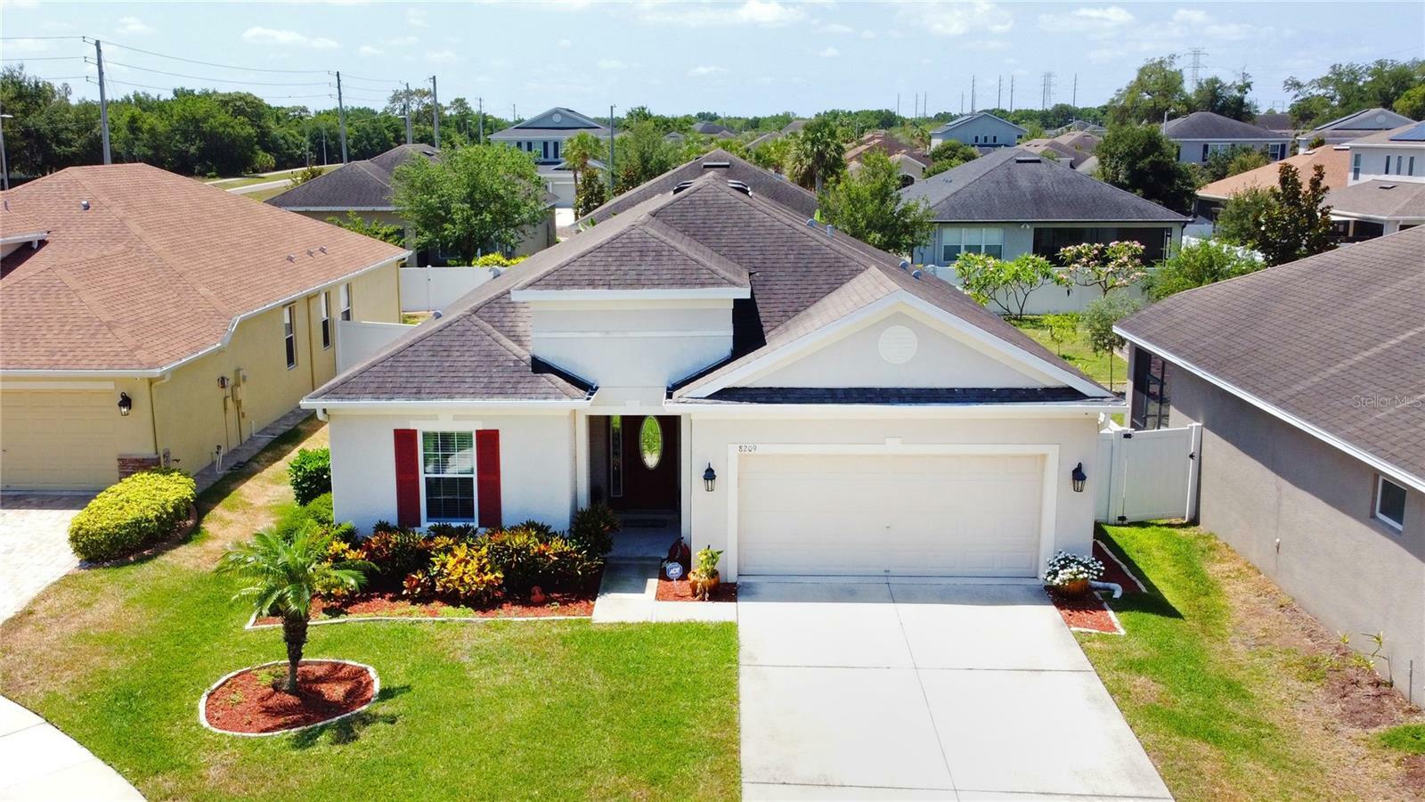 Property Photo:  8209 Belle Grove Court  FL 33578 