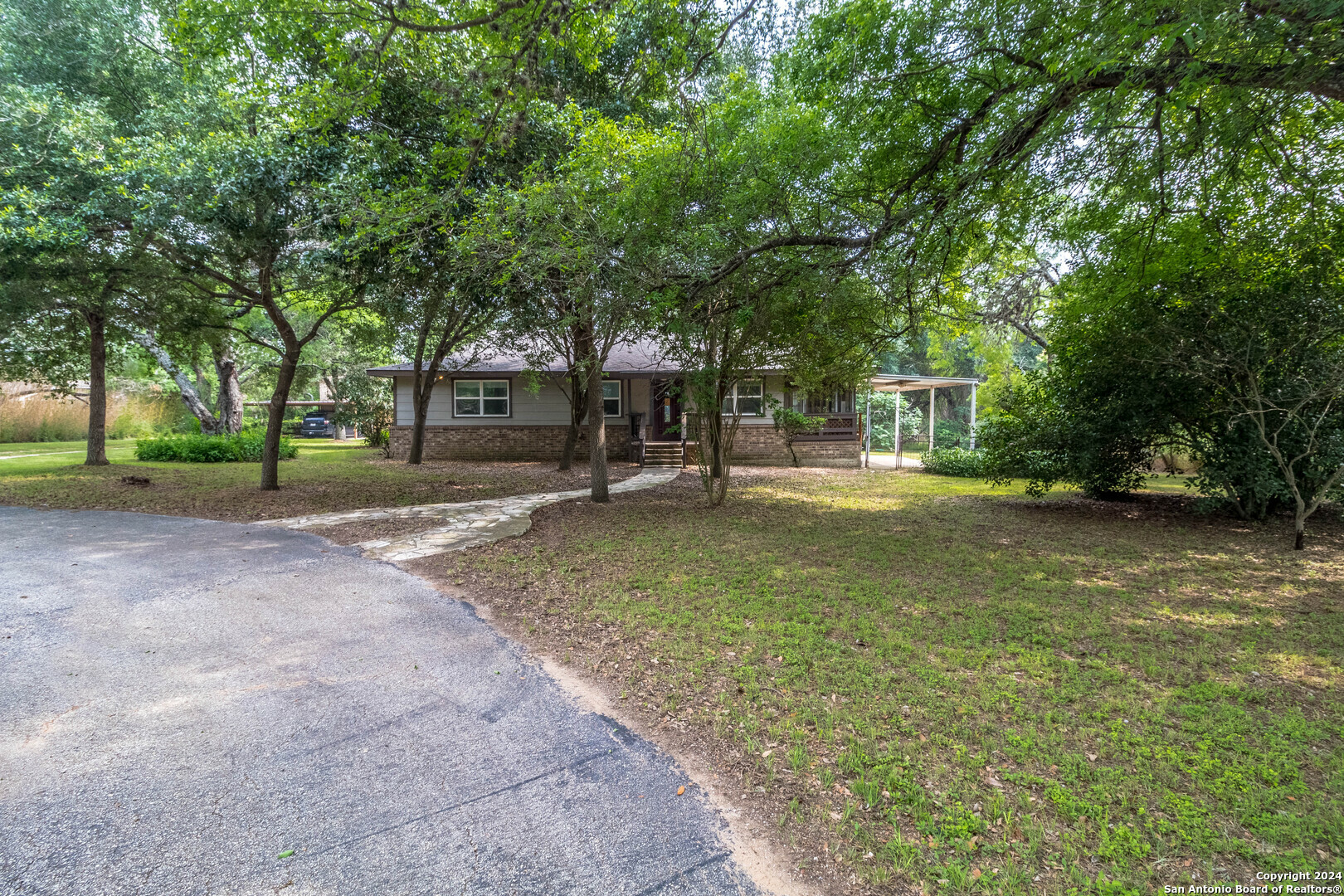 Property Photo:  7820 Triple Oaks Dr  TX 78263 