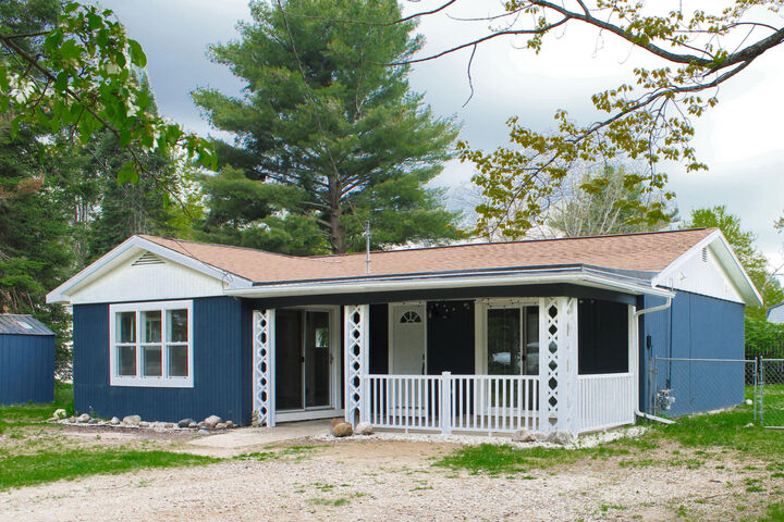 1701 Kennedy Drive  St. Helen MI 48656 photo