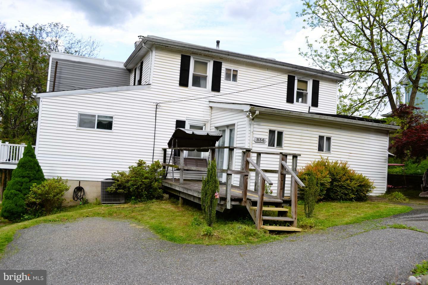 Property Photo:  836 Hill Road  PA 19014 