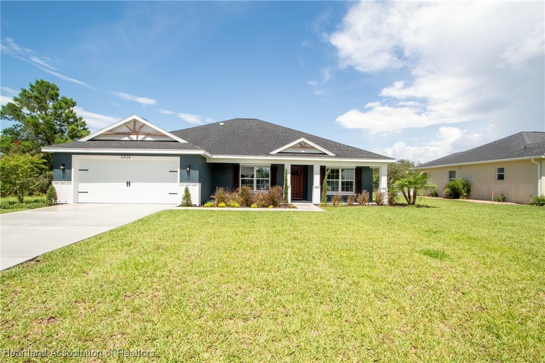 Property Photo:  5434 Columbus Boulevard  FL 33872 