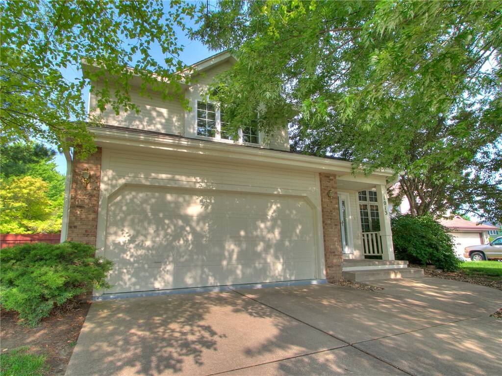 Property Photo:  1013 SE Chaparal Drive  IA 50021 