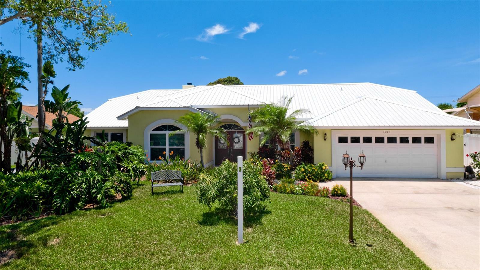 Property Photo:  1604 82nd Street NW  FL 34209 