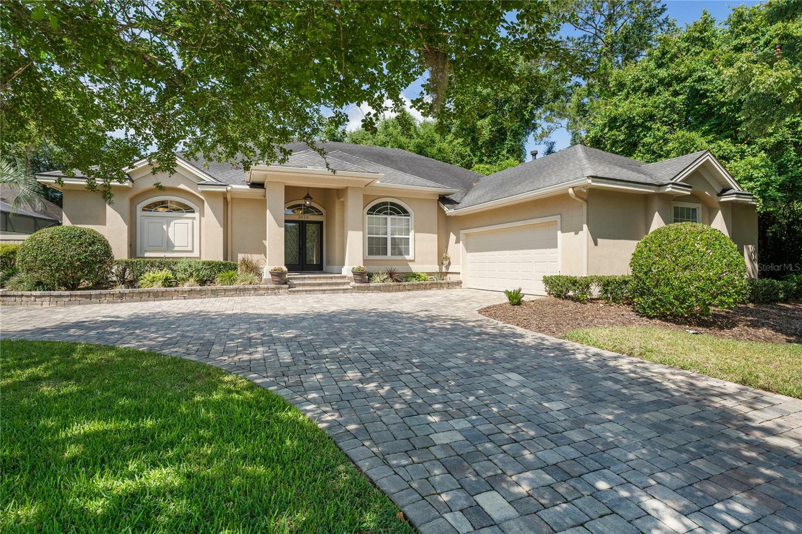 Property Photo:  3028 SW 91st Terrace  FL 32608 