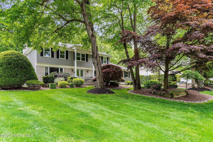 17 Briar Hill Drive  Manalapan NJ 07726 photo