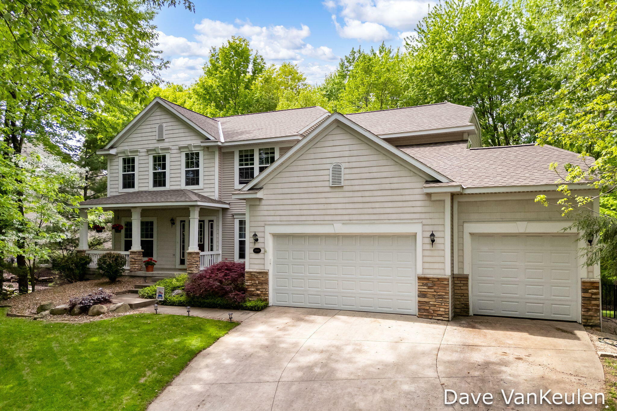 Property Photo:  18069 Hammond Bay Drive  MI 49456 