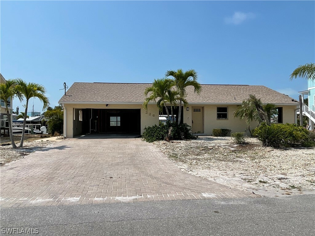 226 Donora Boulevard  Fort Myers Beach FL 33931 photo