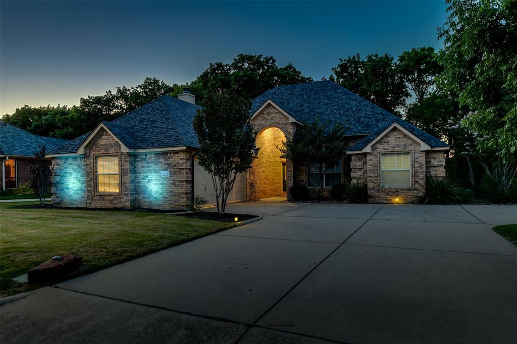 Property Photo:  2029 Country Brook Drive  TX 76087 