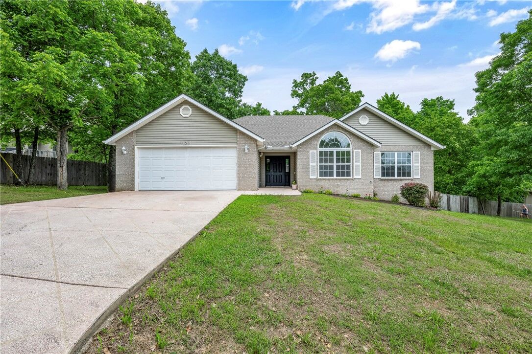 Property Photo:  3 Reighton Lane  AR 72714 