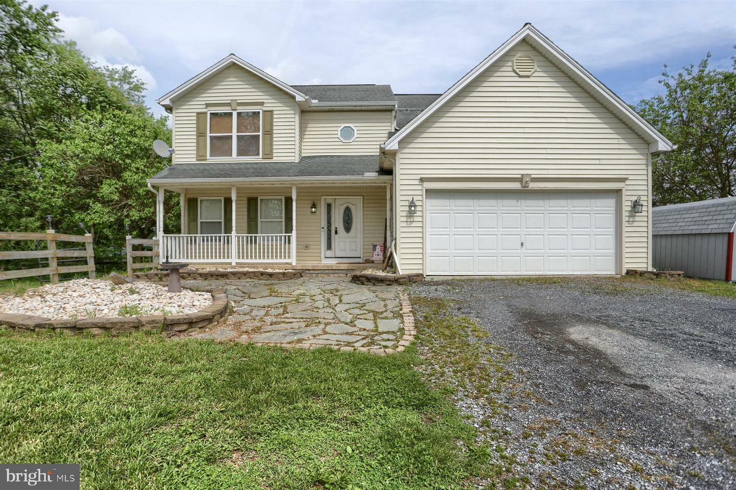 Property Photo:  192 Lawrence Lane  PA 17015 