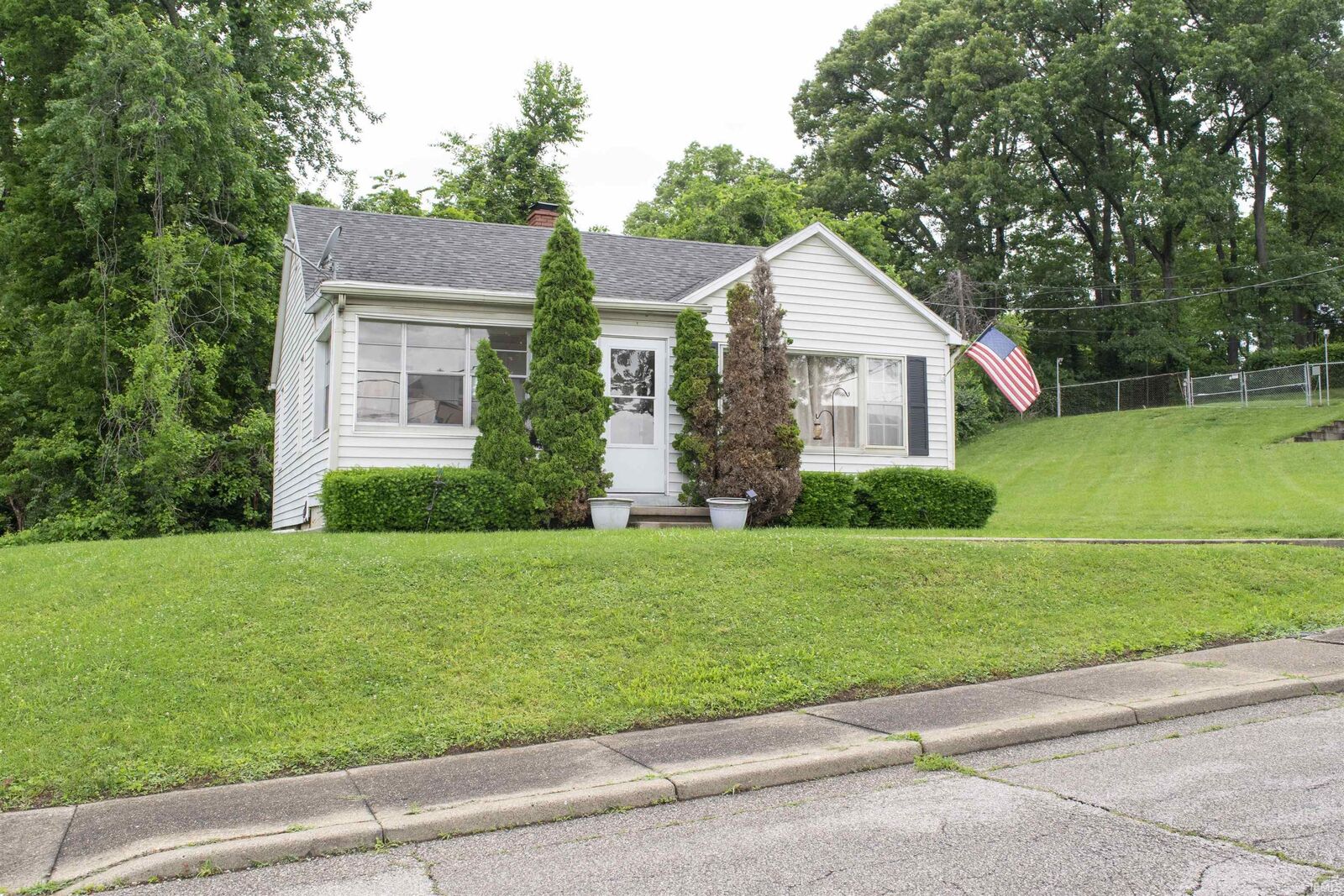 Property Photo:  510 Helfrich Lane  IN 47712 