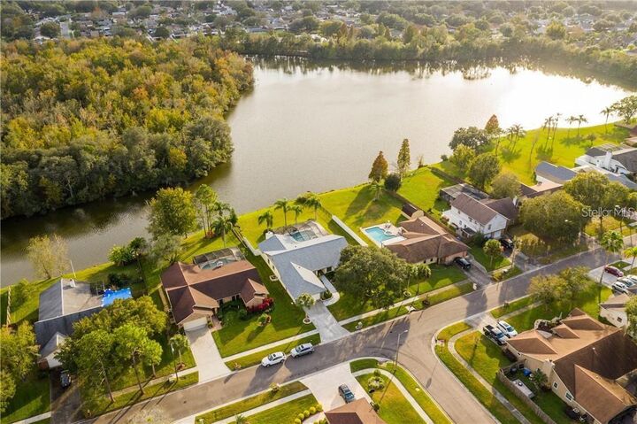 Property Photo:  701 Pinewalk Drive  FL 33510 