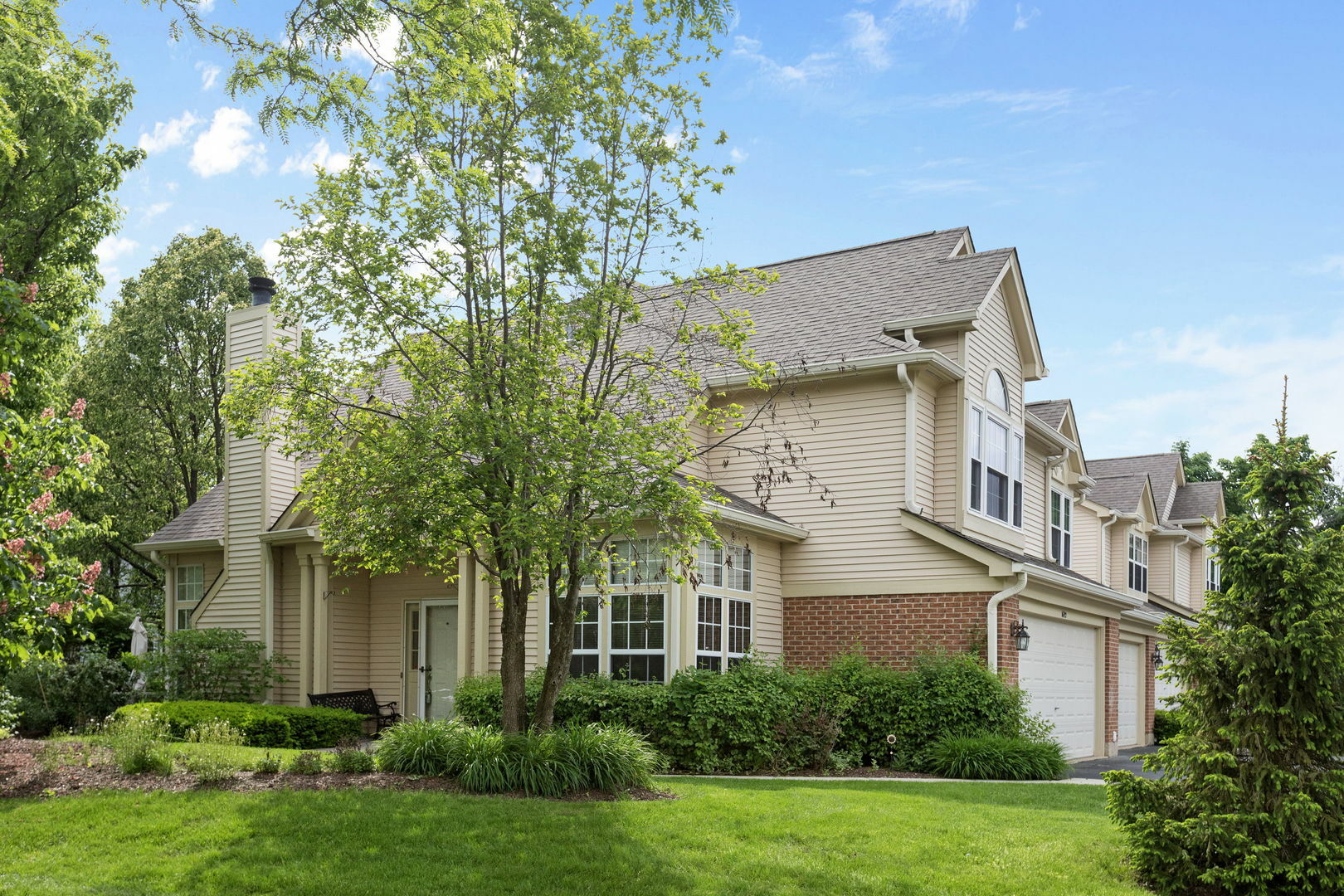Property Photo: 1692 Penn Court IL 60014