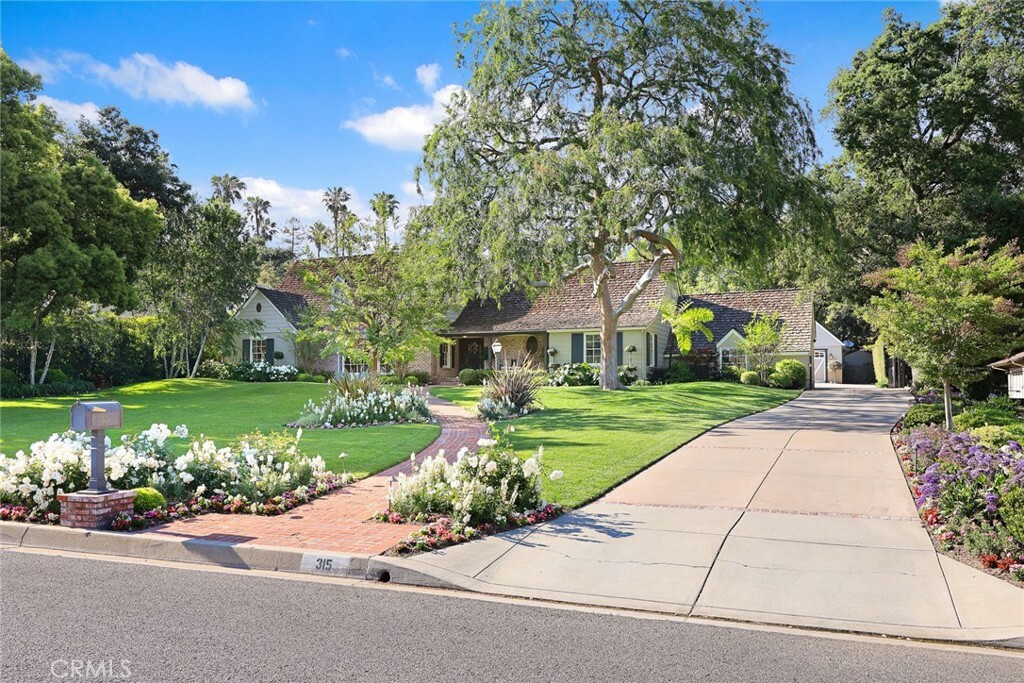 Property Photo: 315 Arbolada Drive CA 91006