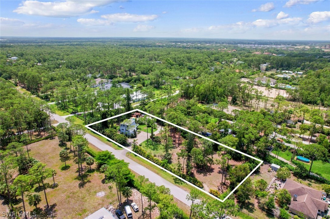 Property Photo:  6230 Bur Oaks Lane  FL 34119 