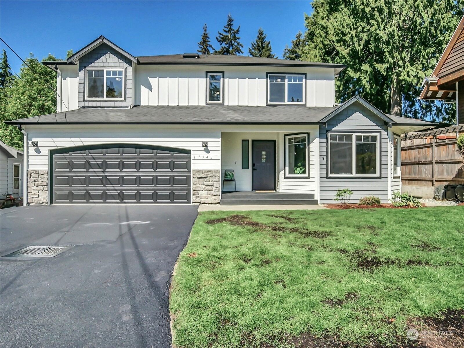 Property Photo: 17743 Corliss Avenue N WA 98133