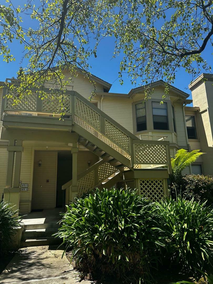 Property Photo: 979 La Mesa Terrace F CA 94086