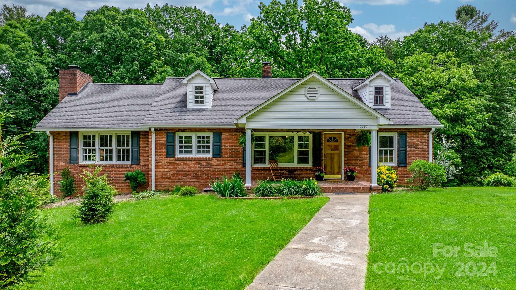 Property Photo:  5185 Millstone Avenue  NC 28690 