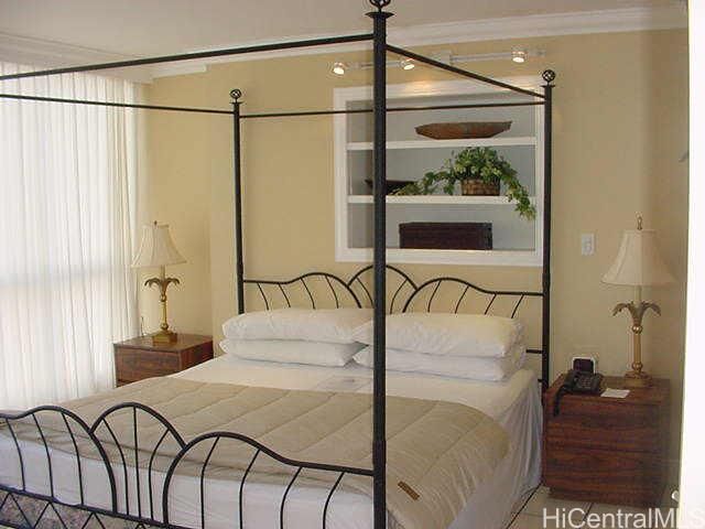 Property Photo:  134 Kapahulu Avenue 719  HI 96815 