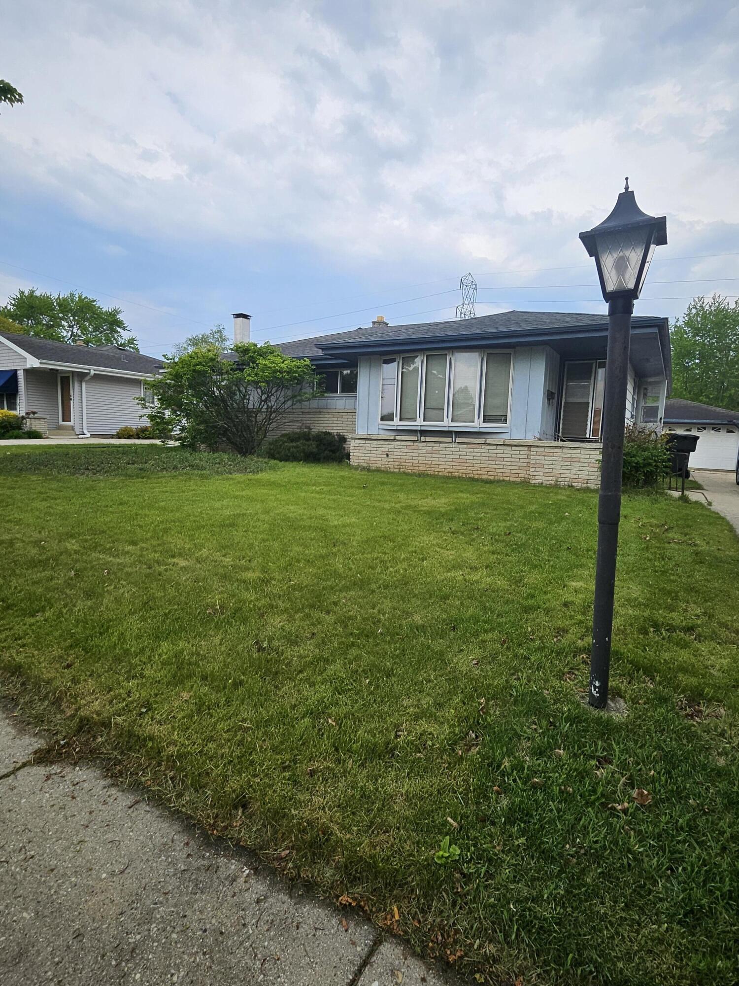 Property Photo: 5770 S Elaine Ave WI 53110