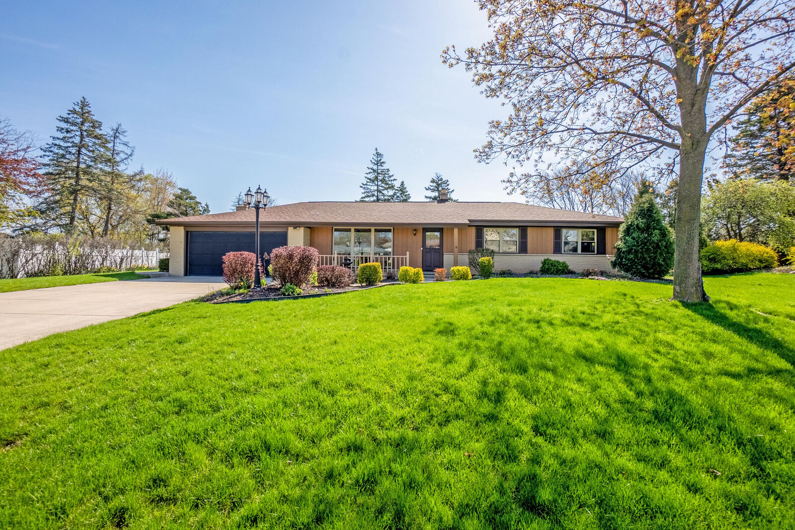 Property Photo: 3500 S Russel Rd WI 53151