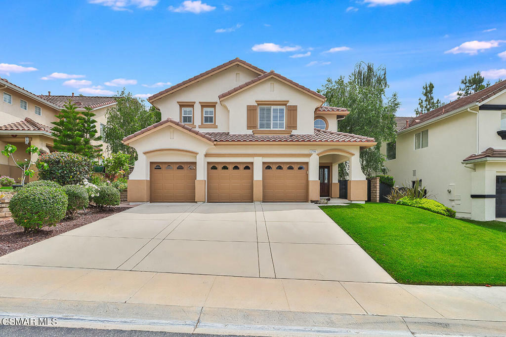 Property Photo:  1791 Red Robin Place  CA 91320 