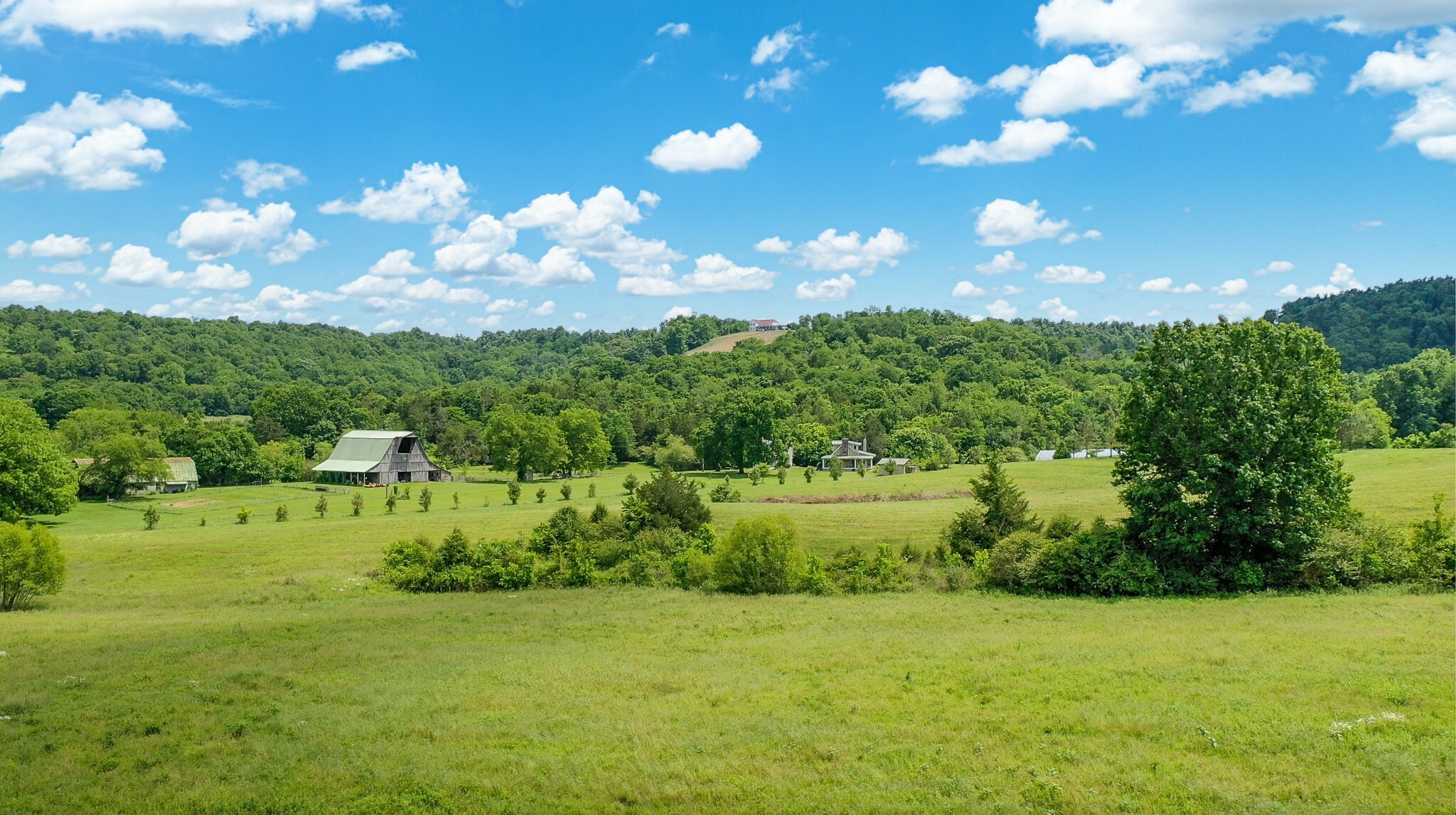 Property Photo:  576 Bottle Hollow Rd  TN 37160 