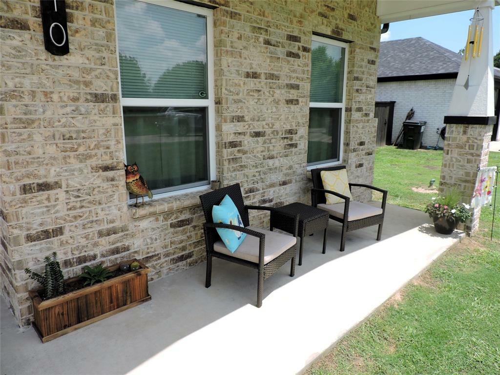 Property Photo:  710 Kontiki Drive  TX 75143 