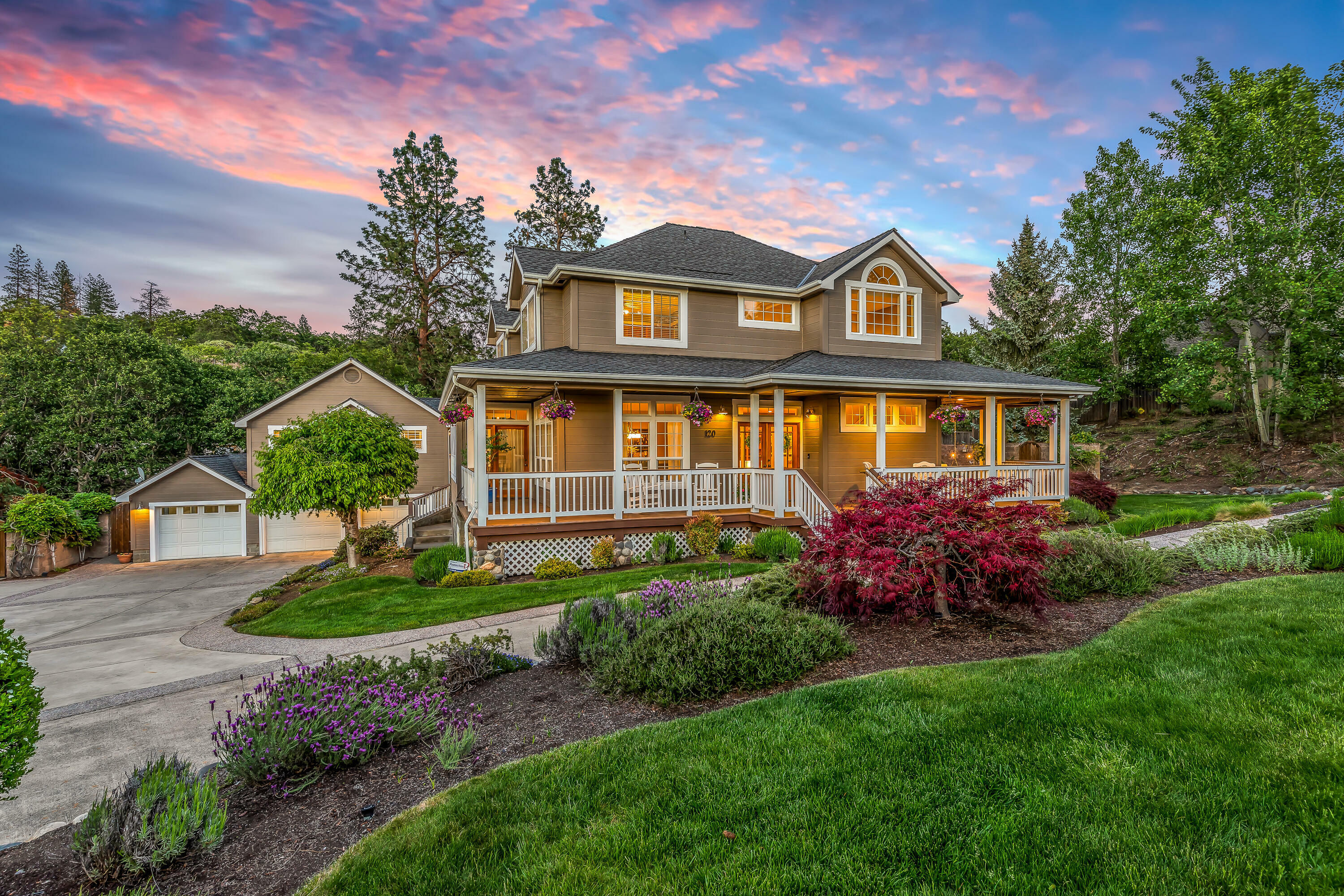 Property Photo: 120 Westwood Street OR 97520