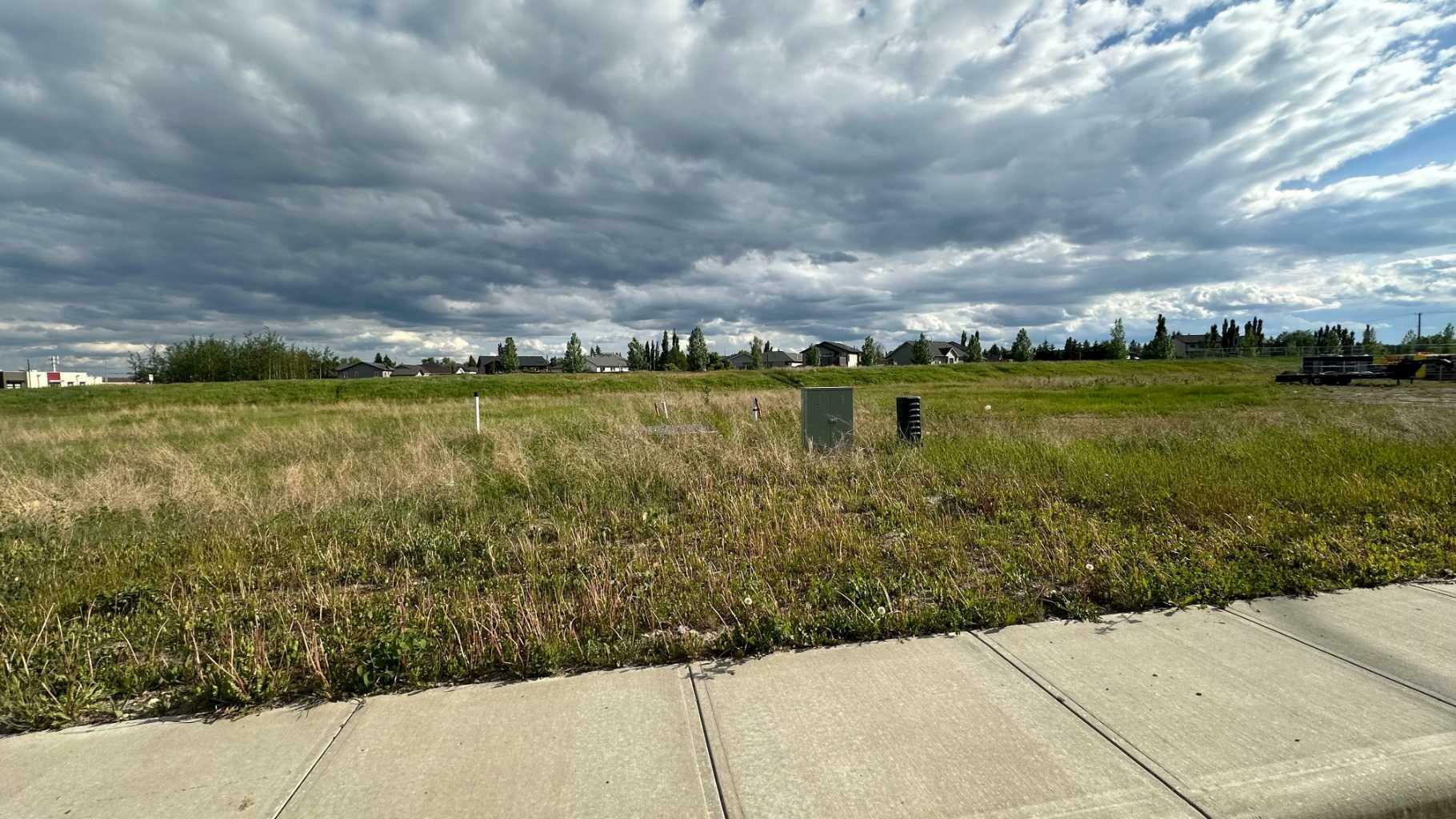 400 Shantz Drive  Didsbury AB T0M 0W0 photo