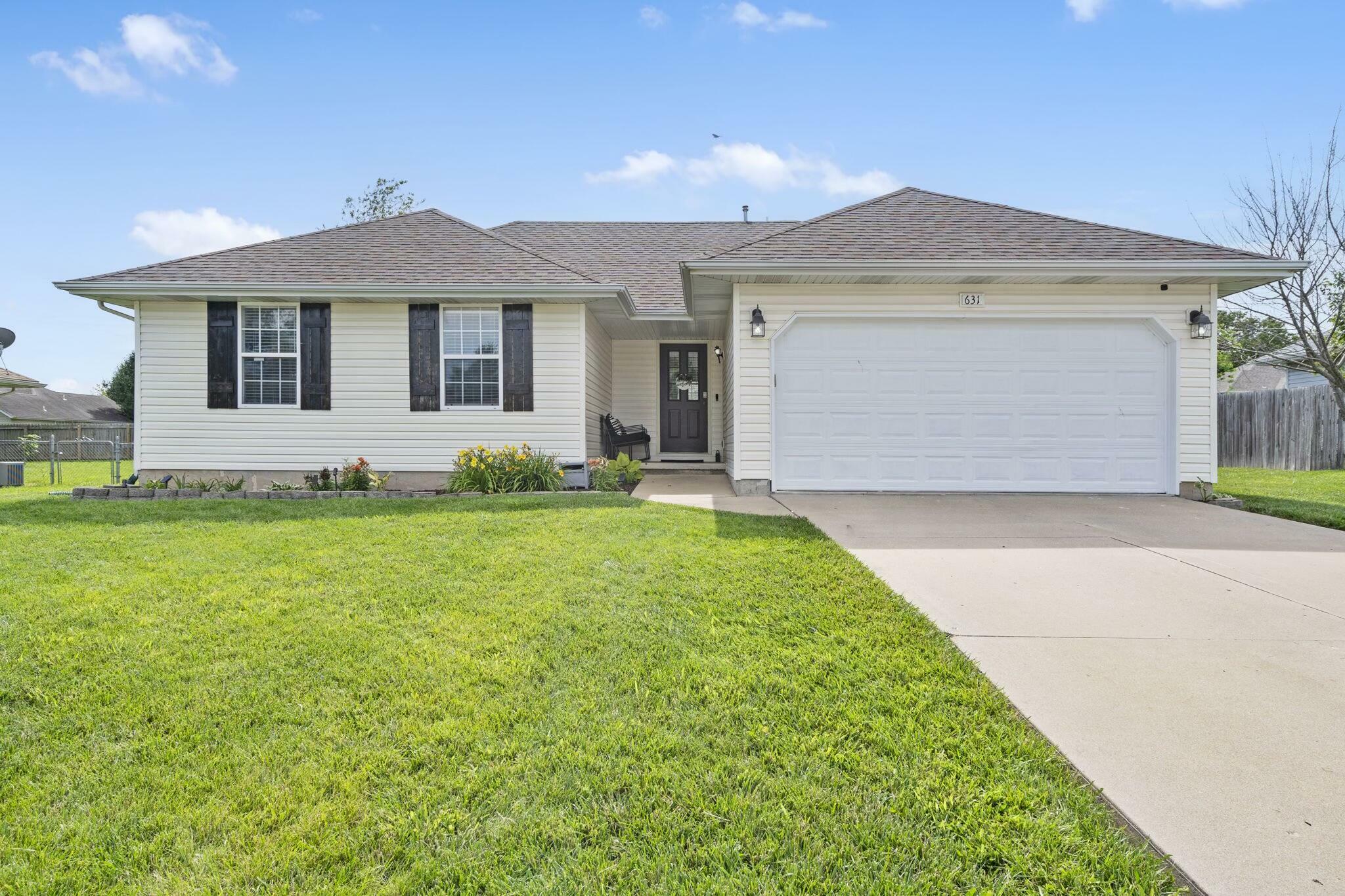 Property Photo:  631 N Windmill Place  MO 65738 