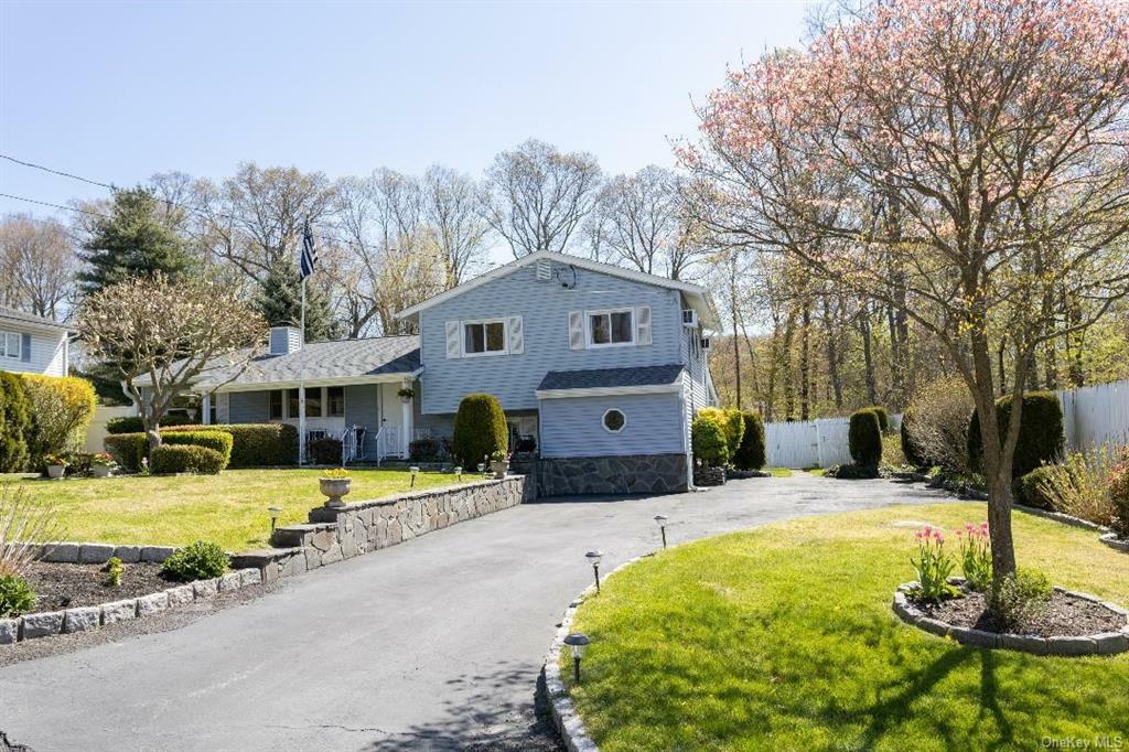 Property Photo:  15 Birch Lane  NY 10567 