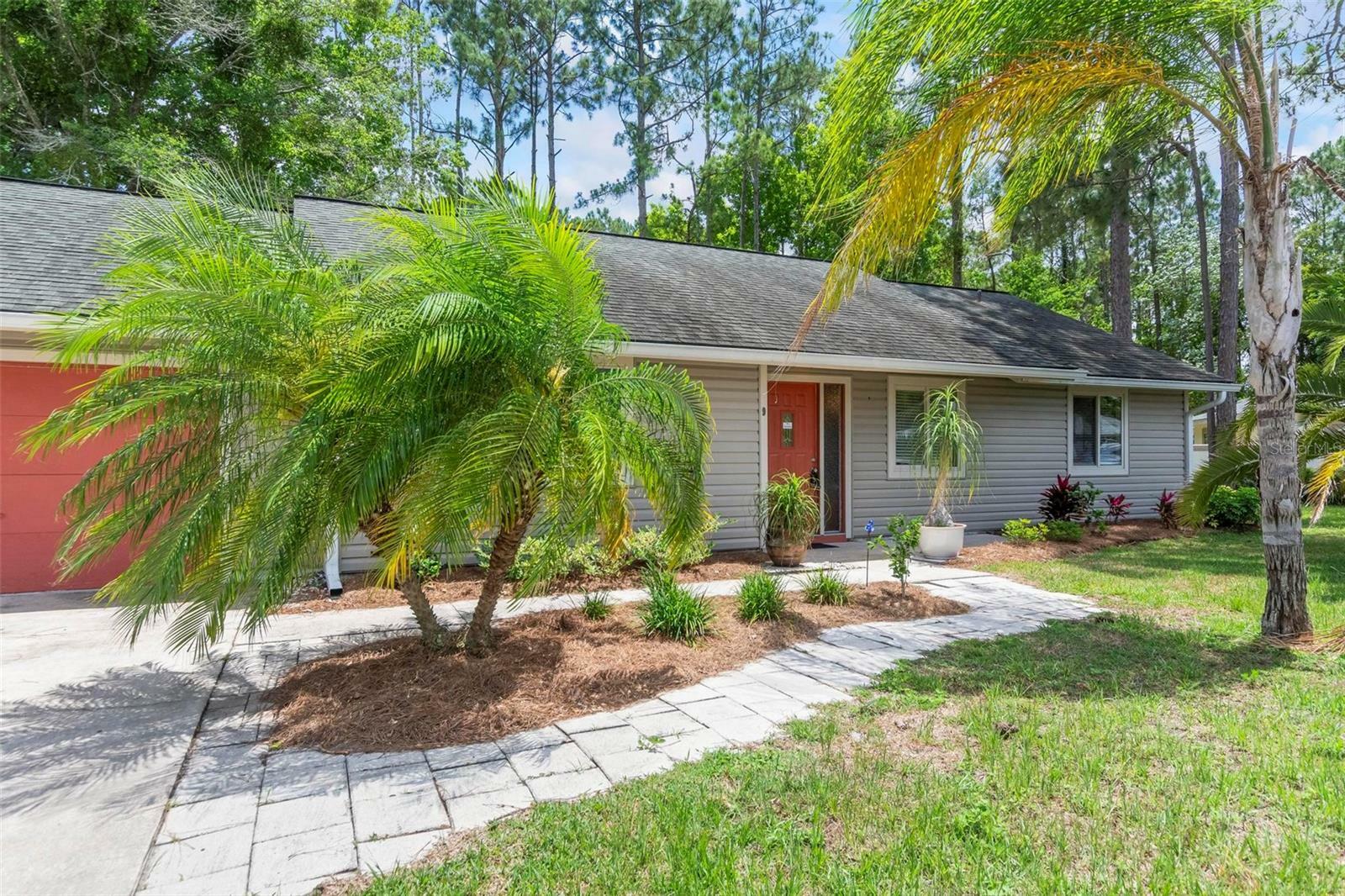 Property Photo:  9 Wilksboro Place  FL 32164 