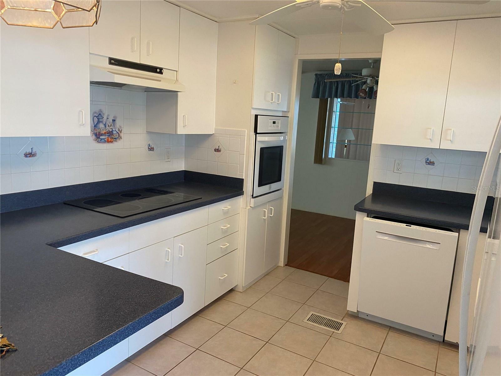Property Photo:  5681 Teahouse Road  FL 34293 