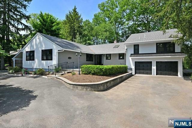 Property Photo:  68 Saddlewood Drive  NJ 07642 