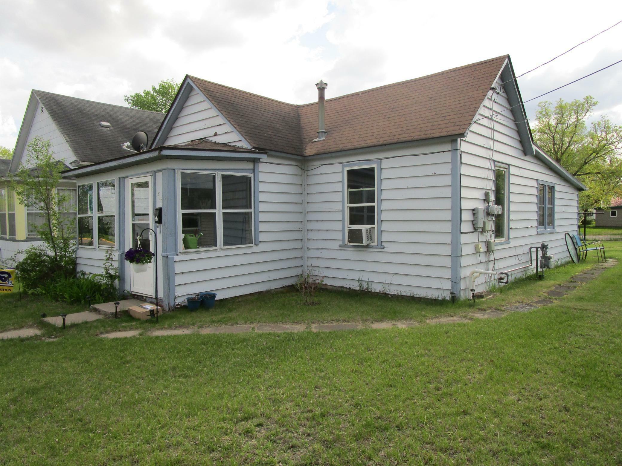 Property Photo:  413 Lincoln Avenue SE  MN 56601 