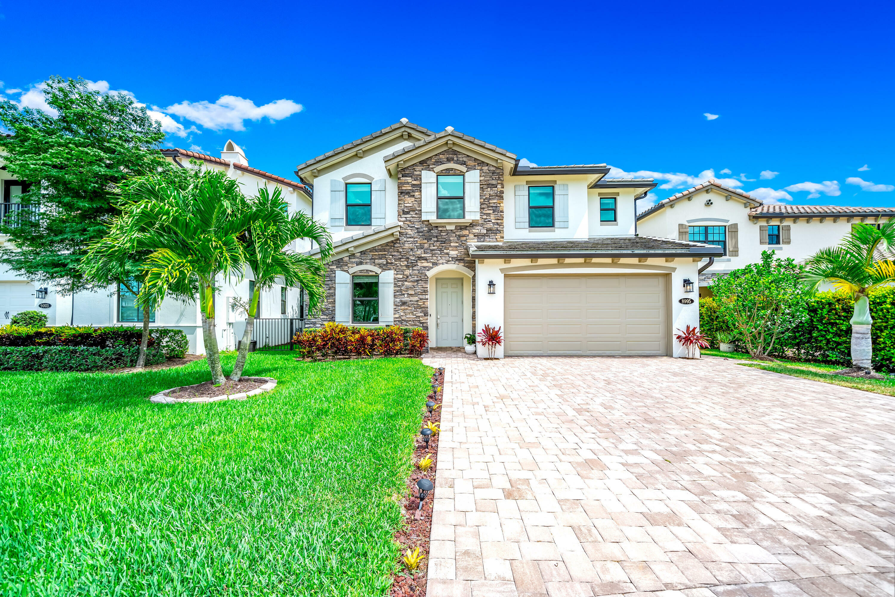 Property Photo:  8995 Grand Prix Lane  FL 33472 