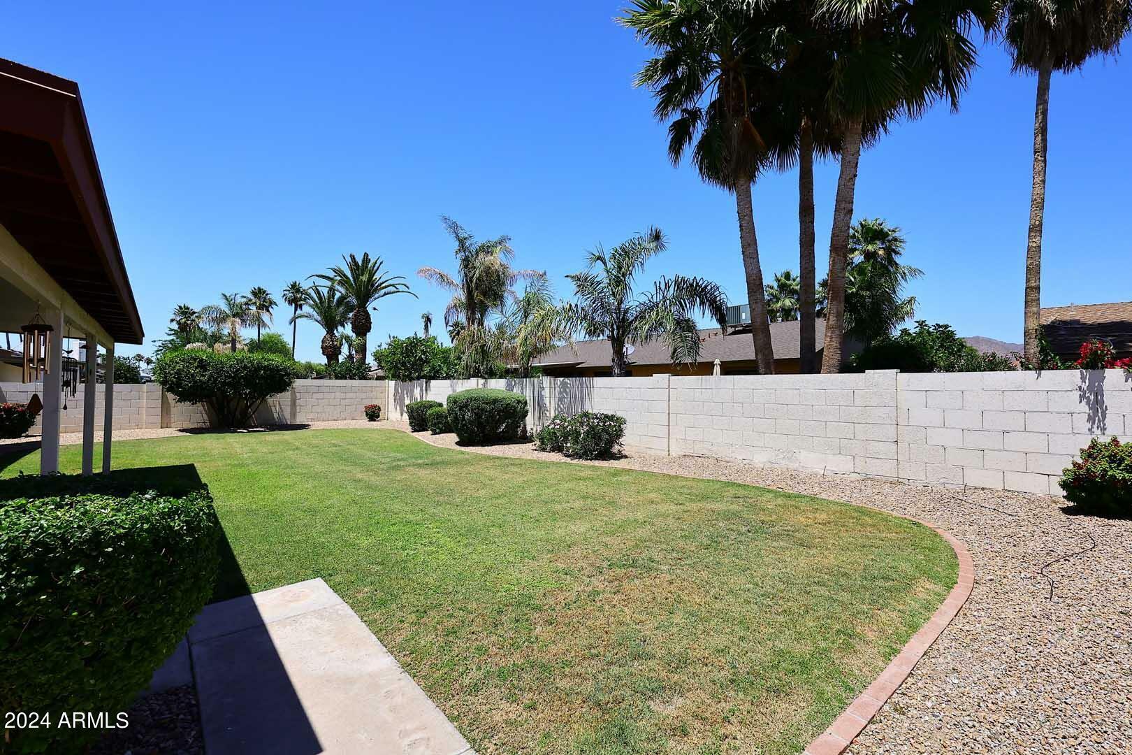 Property Photo:  10510 E Clinton Street  AZ 85259 