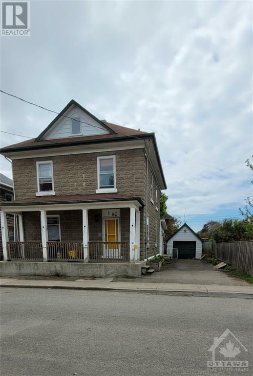 Property Photo:  10 Ogden Avenue  ON K7A 2L6 