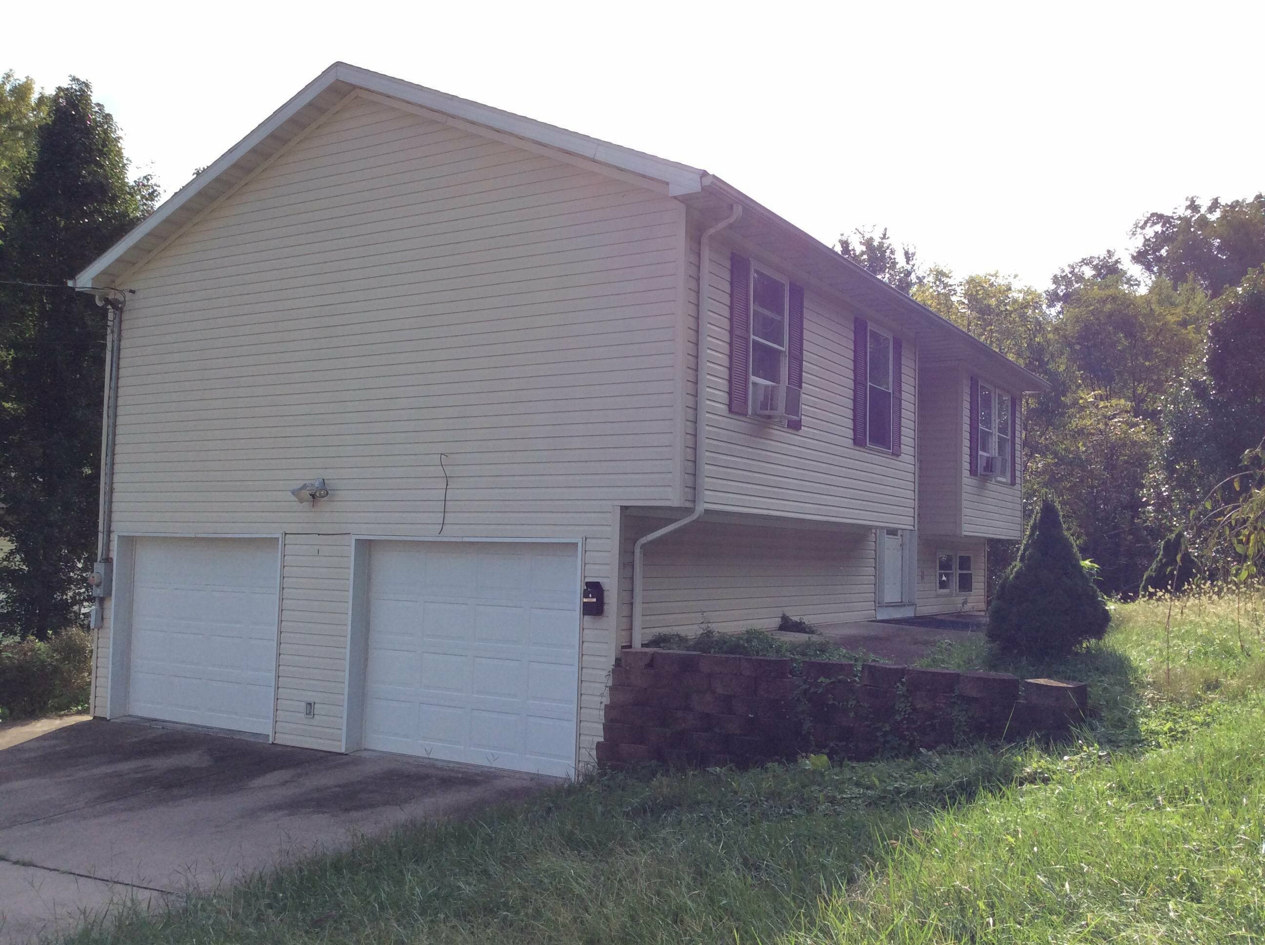 Property Photo:  10 Parkwood Drive  WV 25705 