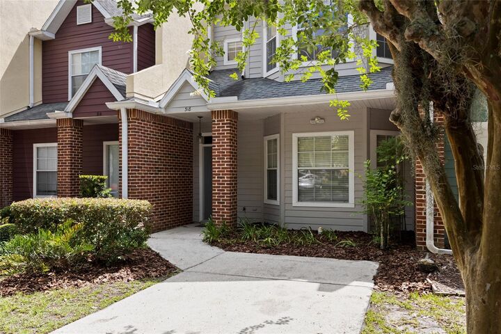 Property Photo: 318 NW 50th Boulevard FL 32607