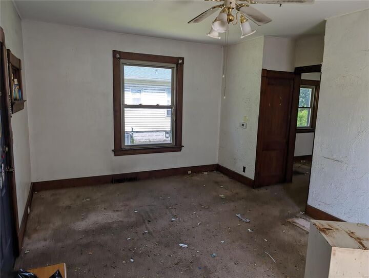 House for sale in Granite City 2331 E 24th Street, Granite City, IL 62040