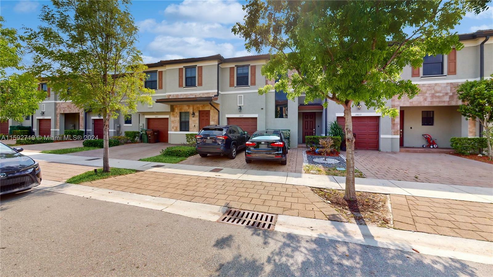 Property Photo:  10017 W 32nd Ln  FL 33018 