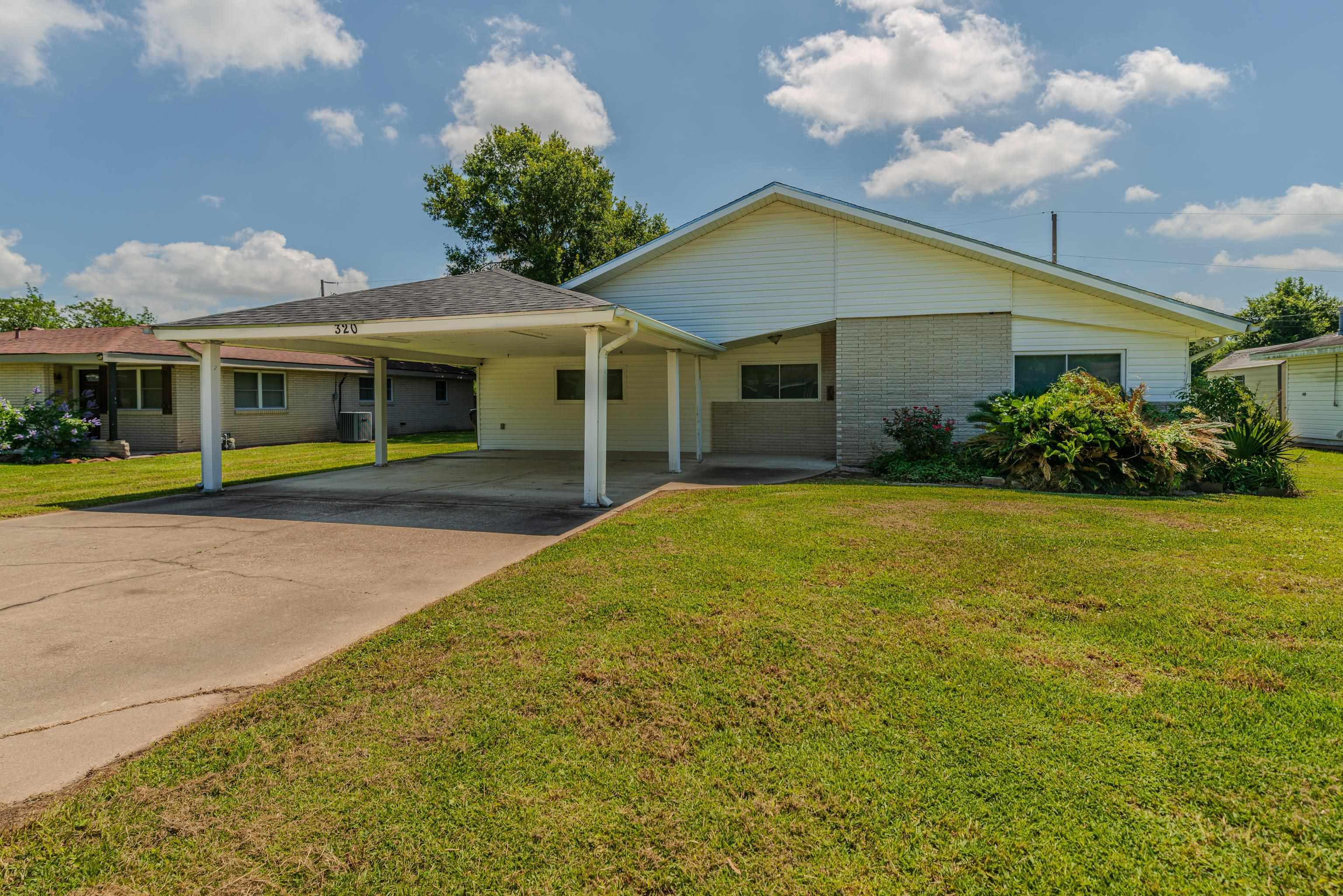 Property Photo:  320 Bell Avenue  TX 77611 