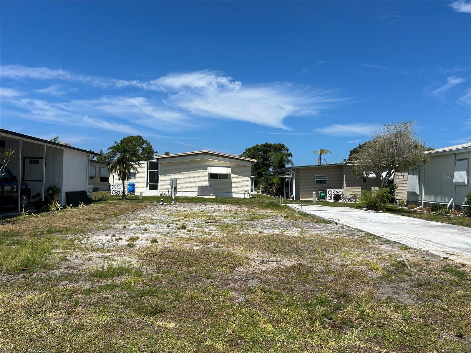 Property Photo:  221 Palm Air Drive  FL 34229 