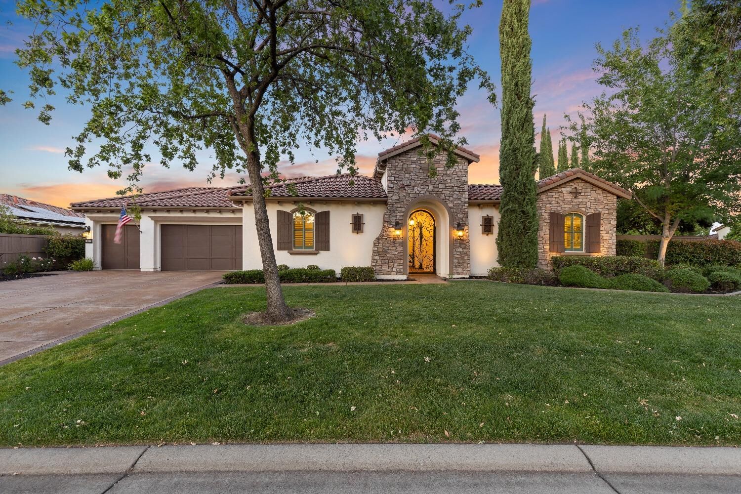 Property Photo:  1857 Yerba Way  CA 95648 