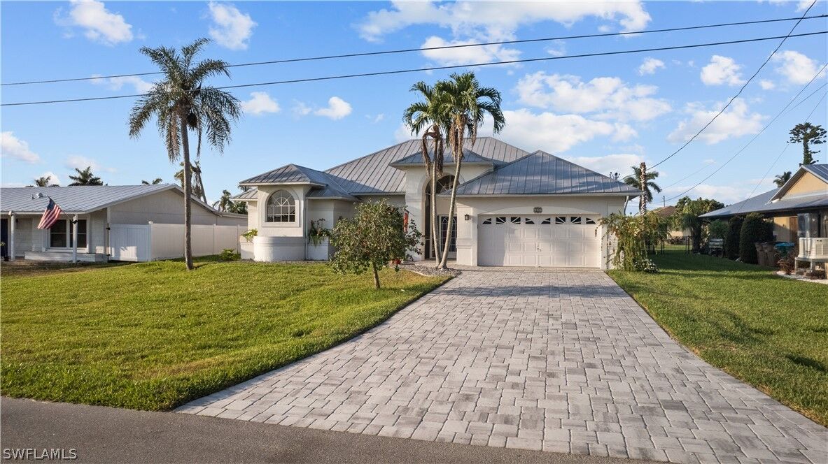 Property Photo: 620 SW 51st Terrace FL 33914
