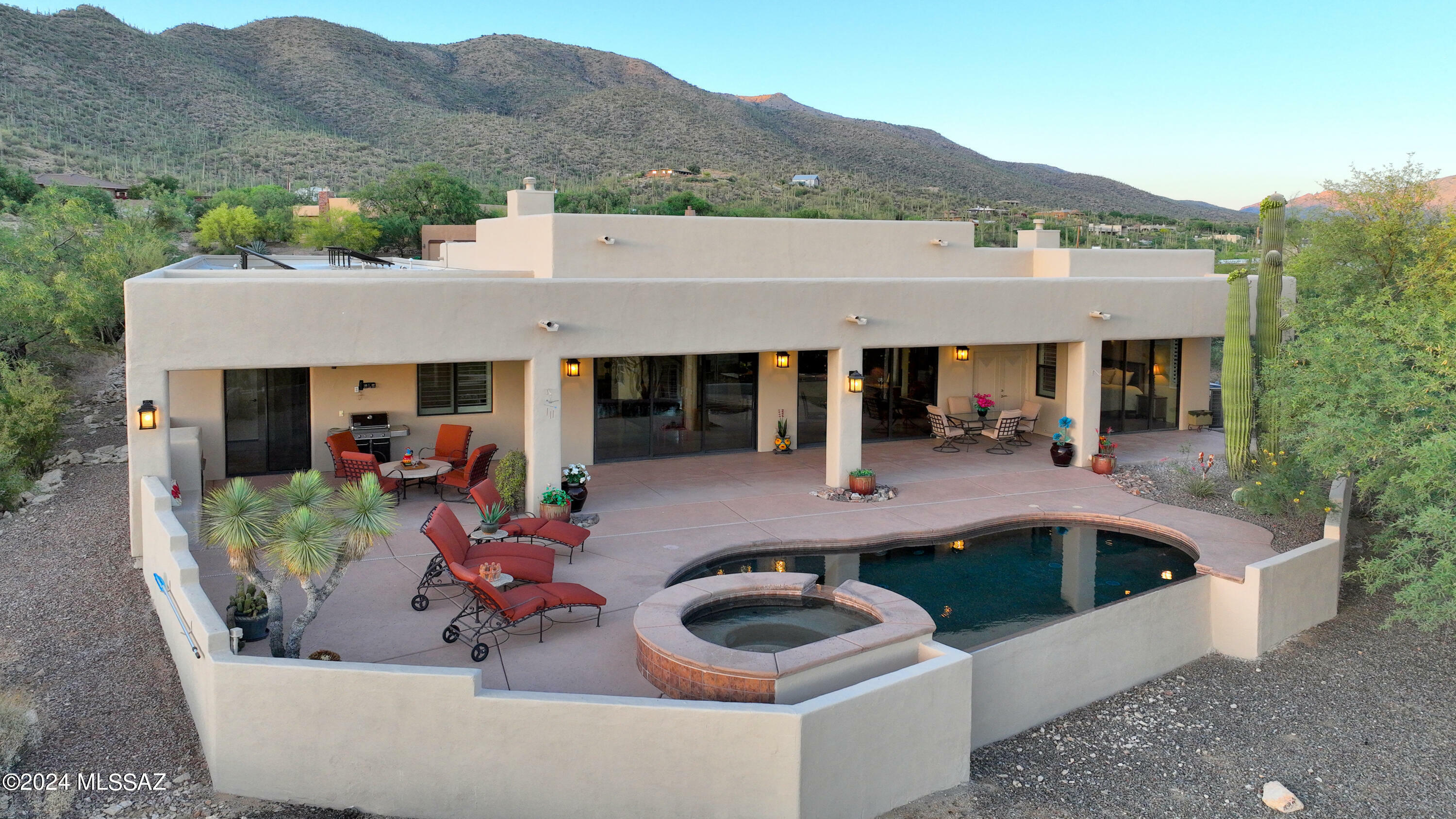 Property Photo:  5433 N Sabino Highlands Place  AZ 85749 